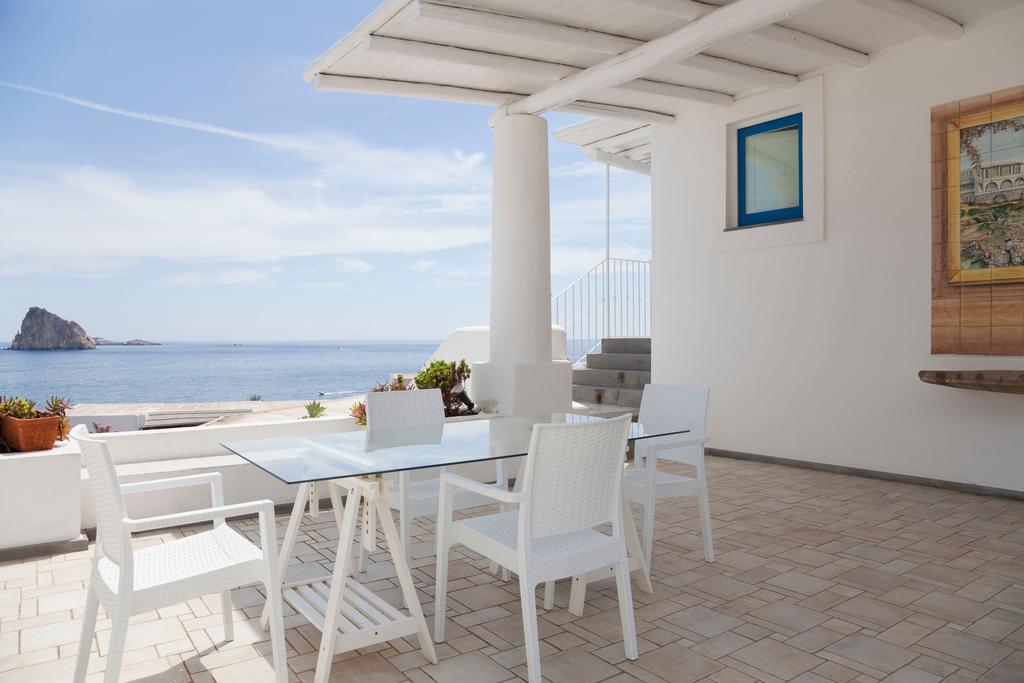 Hotel La Terrazza Panarea Exterior photo