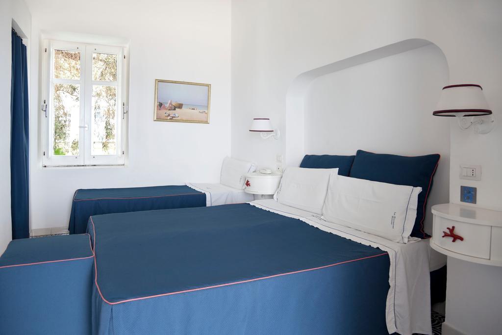 Hotel La Terrazza Panarea Room photo